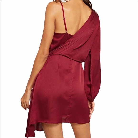 SHEIN Red Dress - Picture 2 of 4